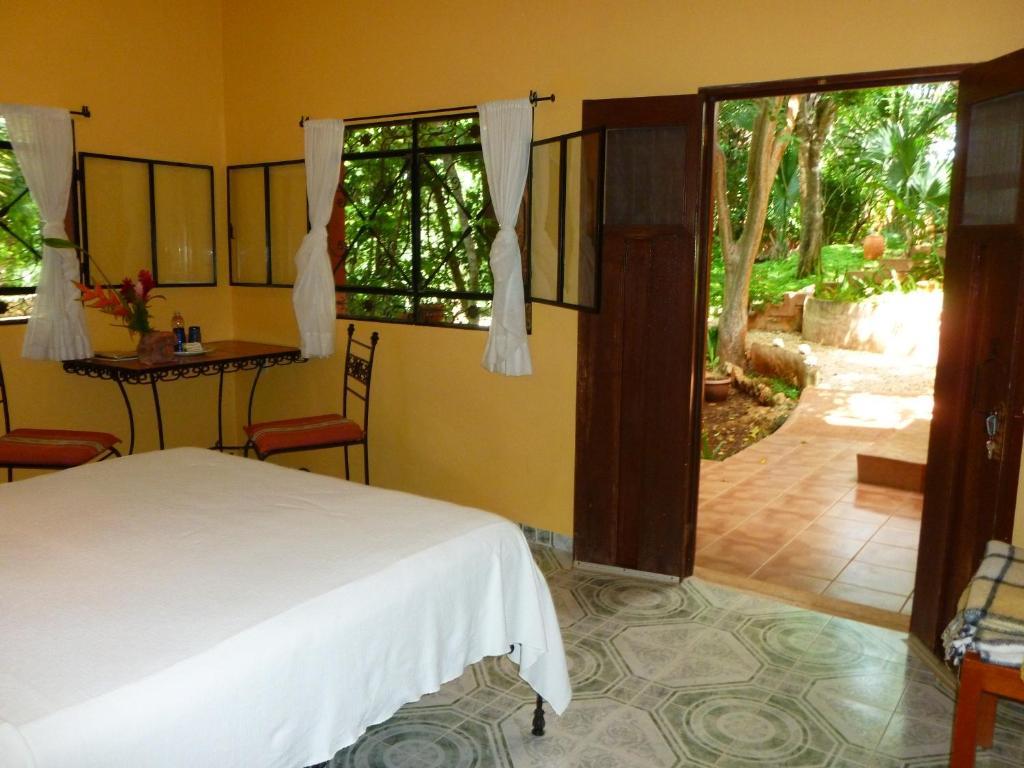The Flycatcher Inn Retreat HotelSanta Elena エクステリア 写真