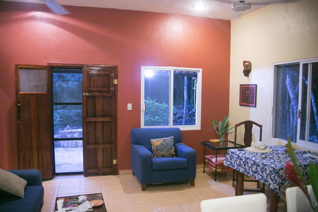 The Flycatcher Inn Retreat HotelSanta Elena エクステリア 写真