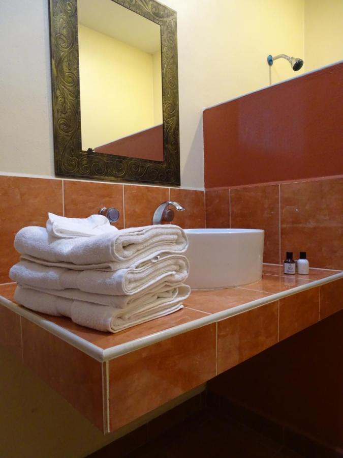 The Flycatcher Inn Retreat HotelSanta Elena エクステリア 写真