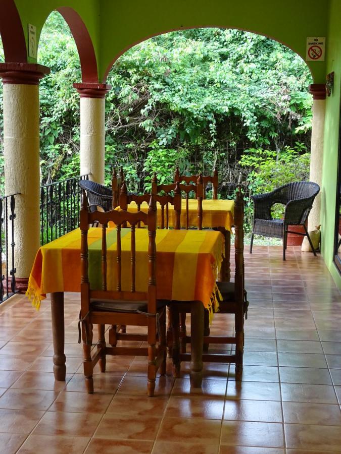 The Flycatcher Inn Retreat HotelSanta Elena エクステリア 写真